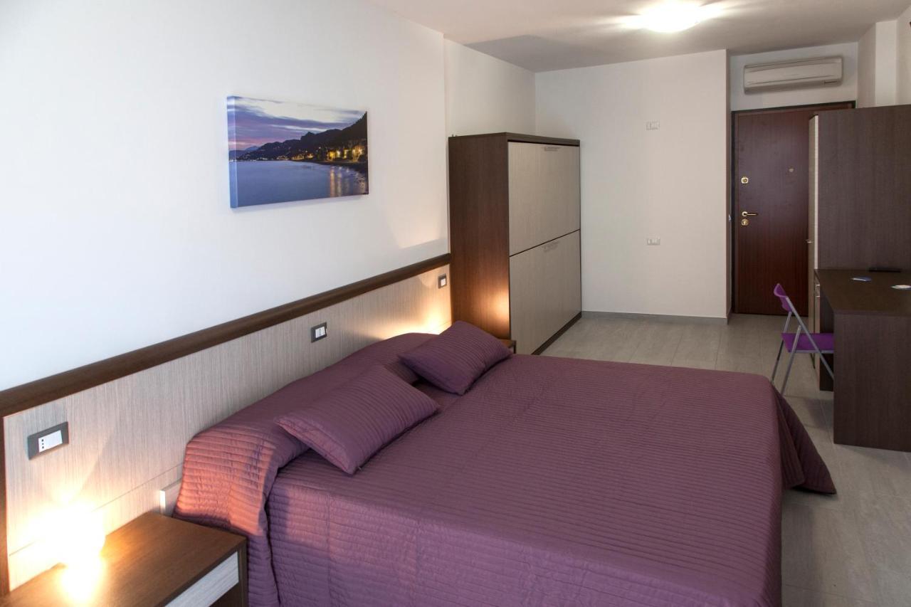 Locanda Brezza Marina Camera Quadrupla Finale Ligure Exterior photo